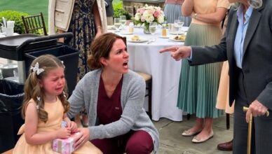 Lors de la fête d’anniversaire de mon cousin, ma fille de 7 ans a été humiliée parce qu’elle était considérée comme « pauvre » et parce que sa mère était « seulement infirmière ».